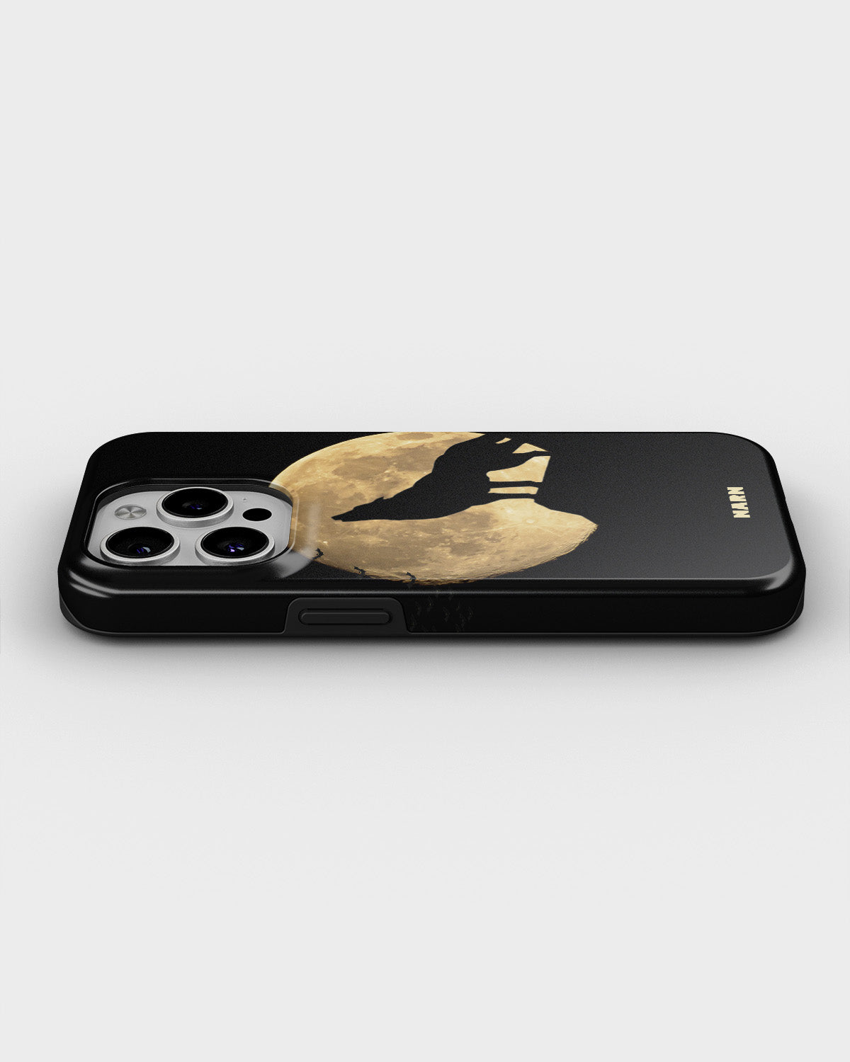 iPhone 15 Pro Tough Case – Wolf - View 3