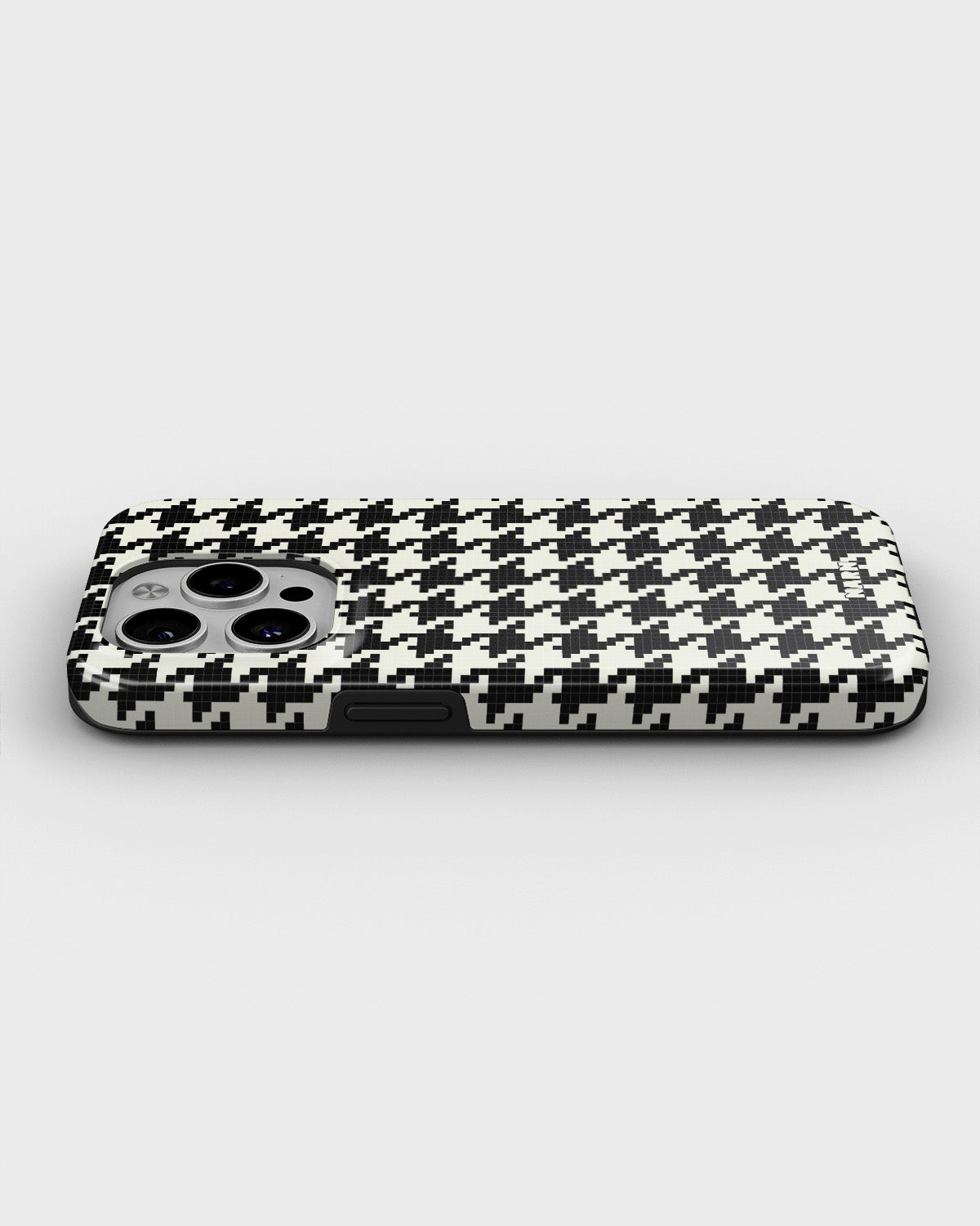 iPhone 15 Pro Tough Case – Houndstooth - View 3