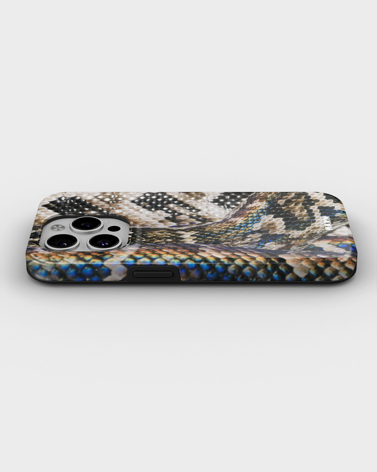 iPhone 15 Pro Tough Case – Shining Snakeskin - View 3