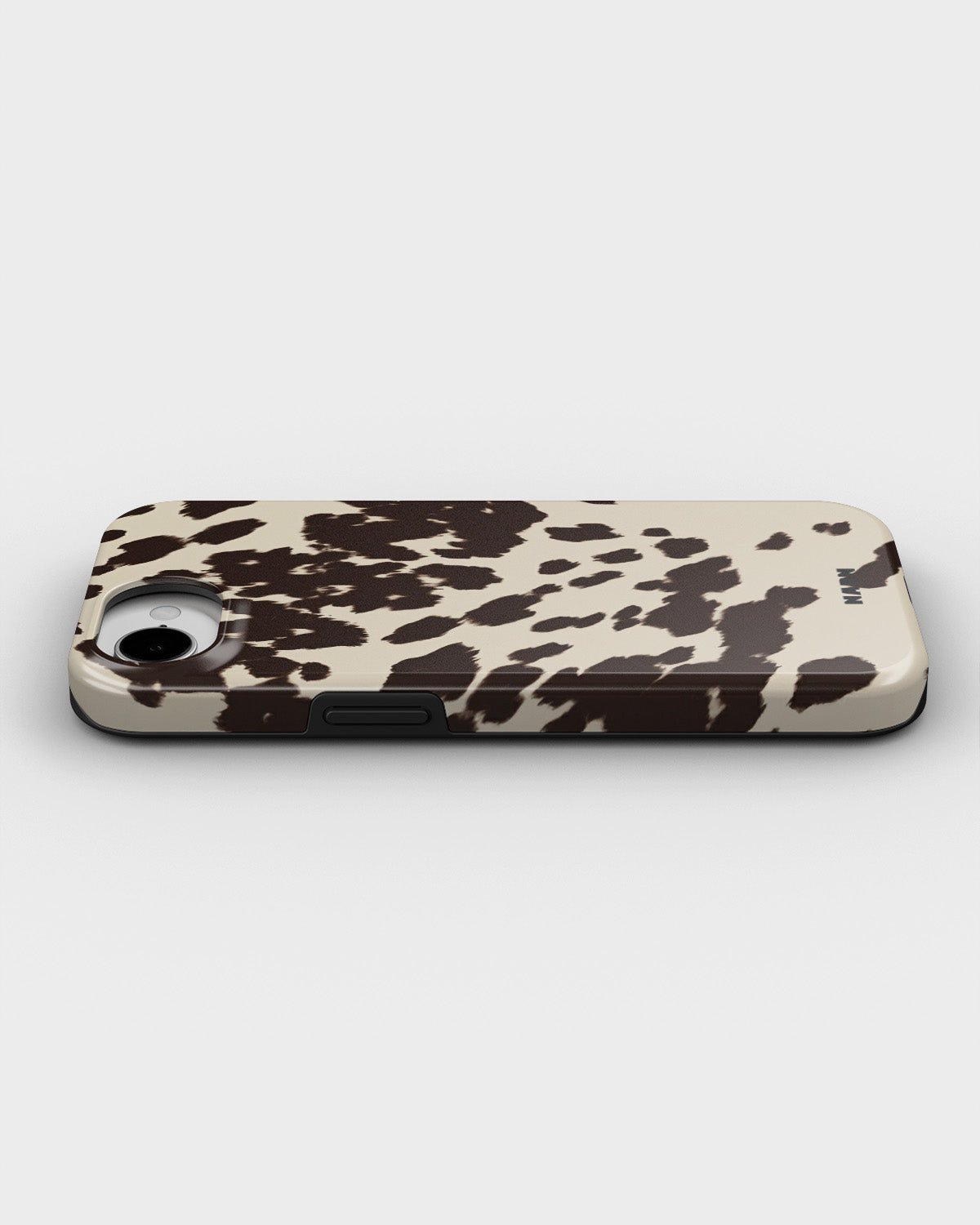iPhone 16e Tough Case – Cowhide - View 3