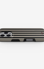 iPhone 16 Pro Max Tough Case – Classique - View 3