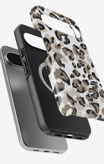 Google Pixel 10 Tough Case – Snow Leopard - View 2