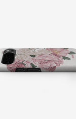 Google Pixel 10 Tough Case – Roses - View 3