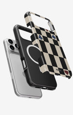 iPhone 18 Pro Tough Case – Atout Royale - View 2