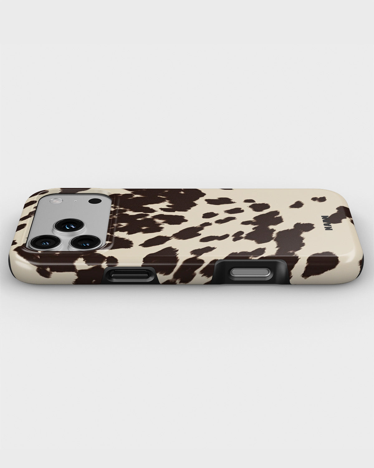 iPhone 18 Pro Tough Case – Cowhide - View 3