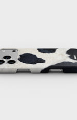 iPhone 18 Pro Slim Case - Cow Skin - View 3