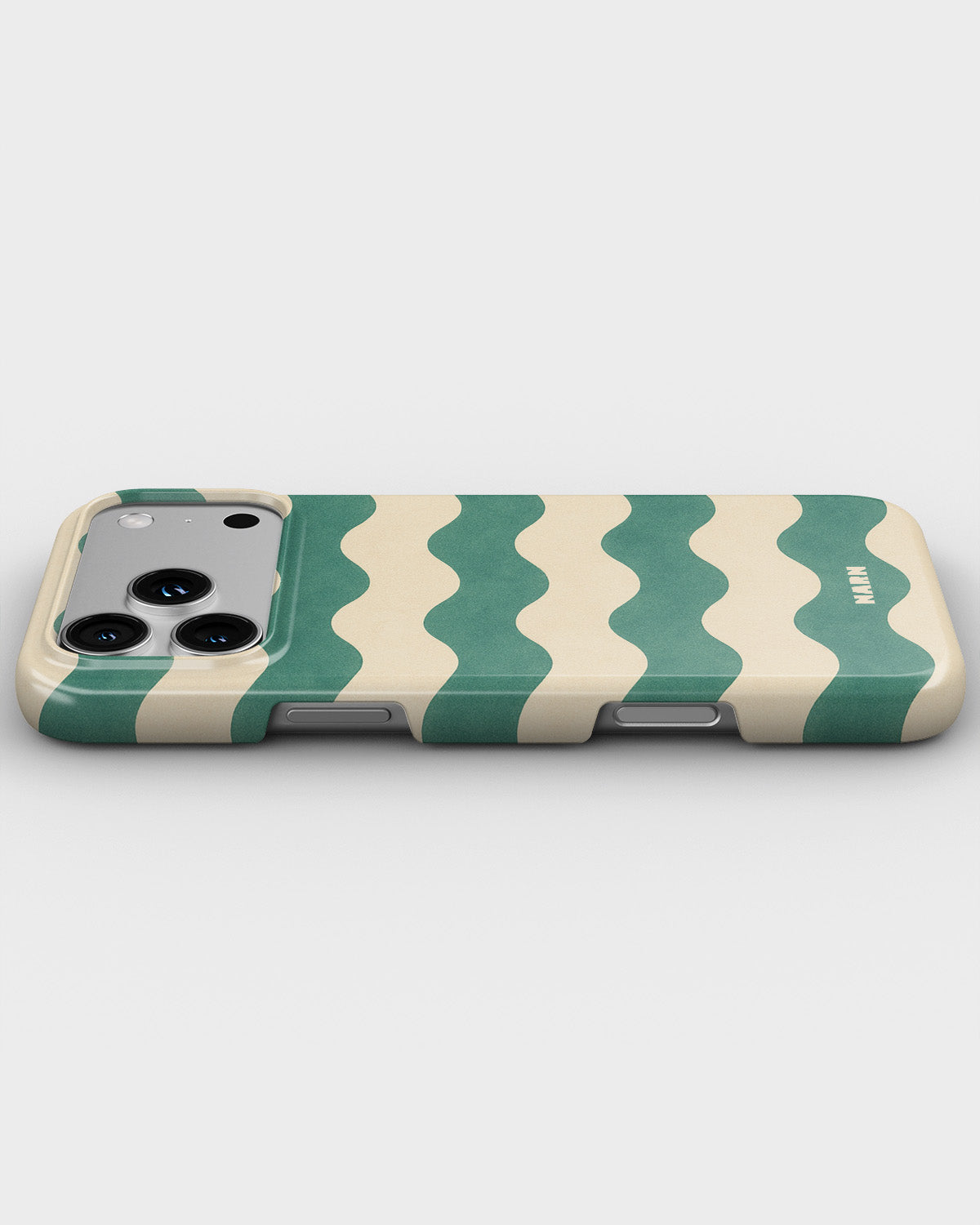 iPhone 18 Pro Slim Case - La Dolce Wave - View 3