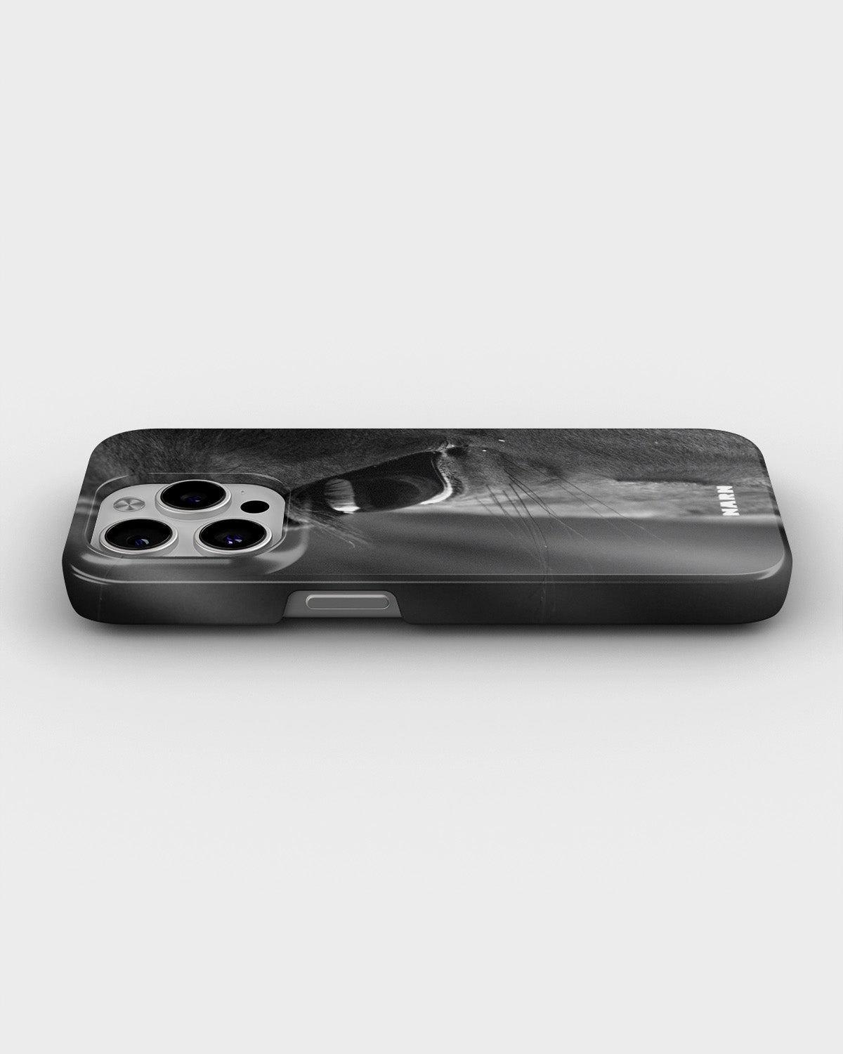 iPhone 14 Pro Slim Case - Horse Soul - View 3