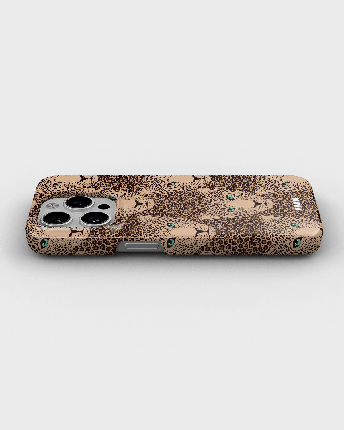 iPhone 14 Pro Slim Case - Leopard Gaze - View 3
