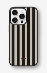 iPhone 16 Pro Hard Case – Classique - View 1