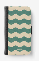 iPhone 17e Wallet Case - La Dolce Wave - View 1
